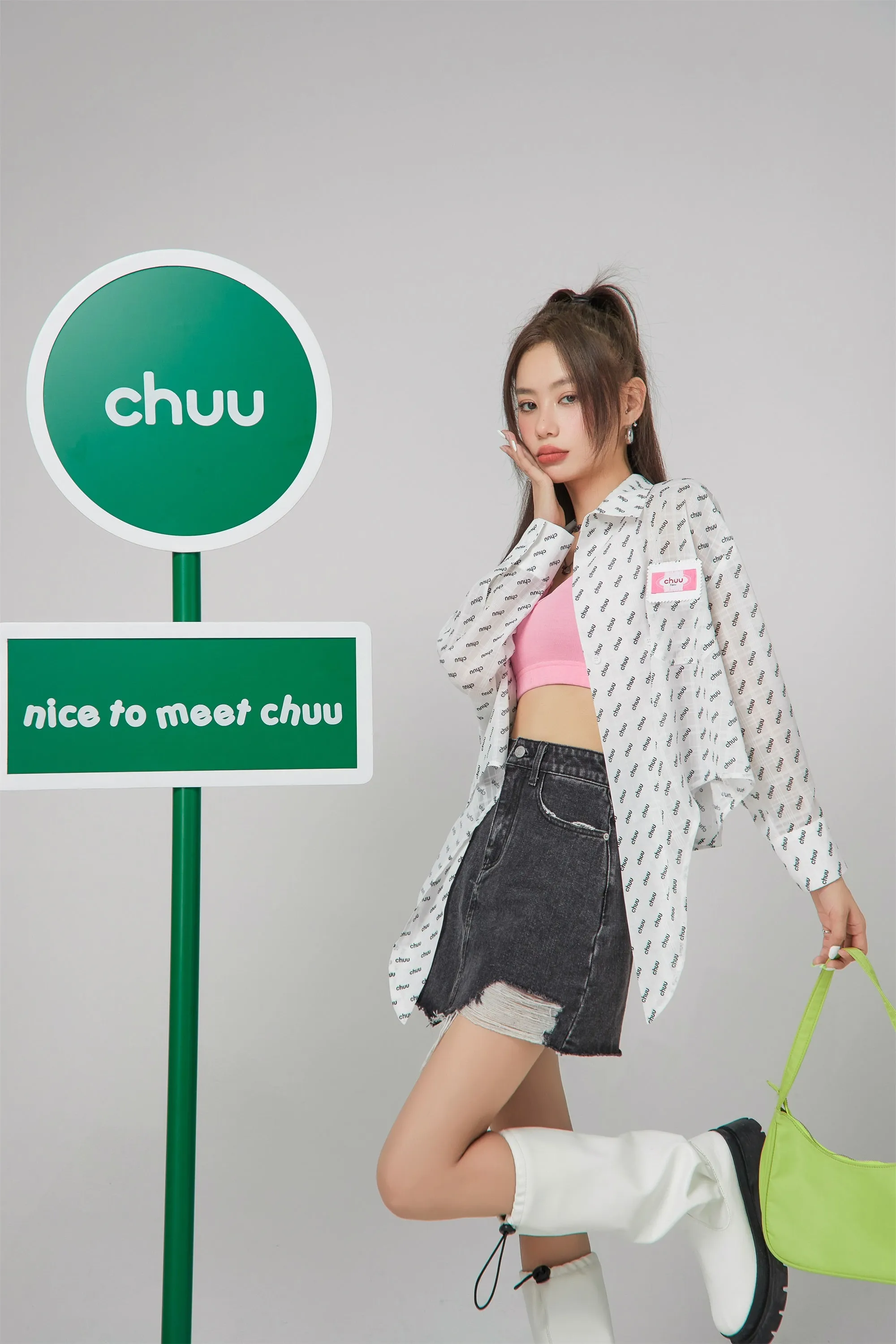 Chuu Print Loosefit Shirt
