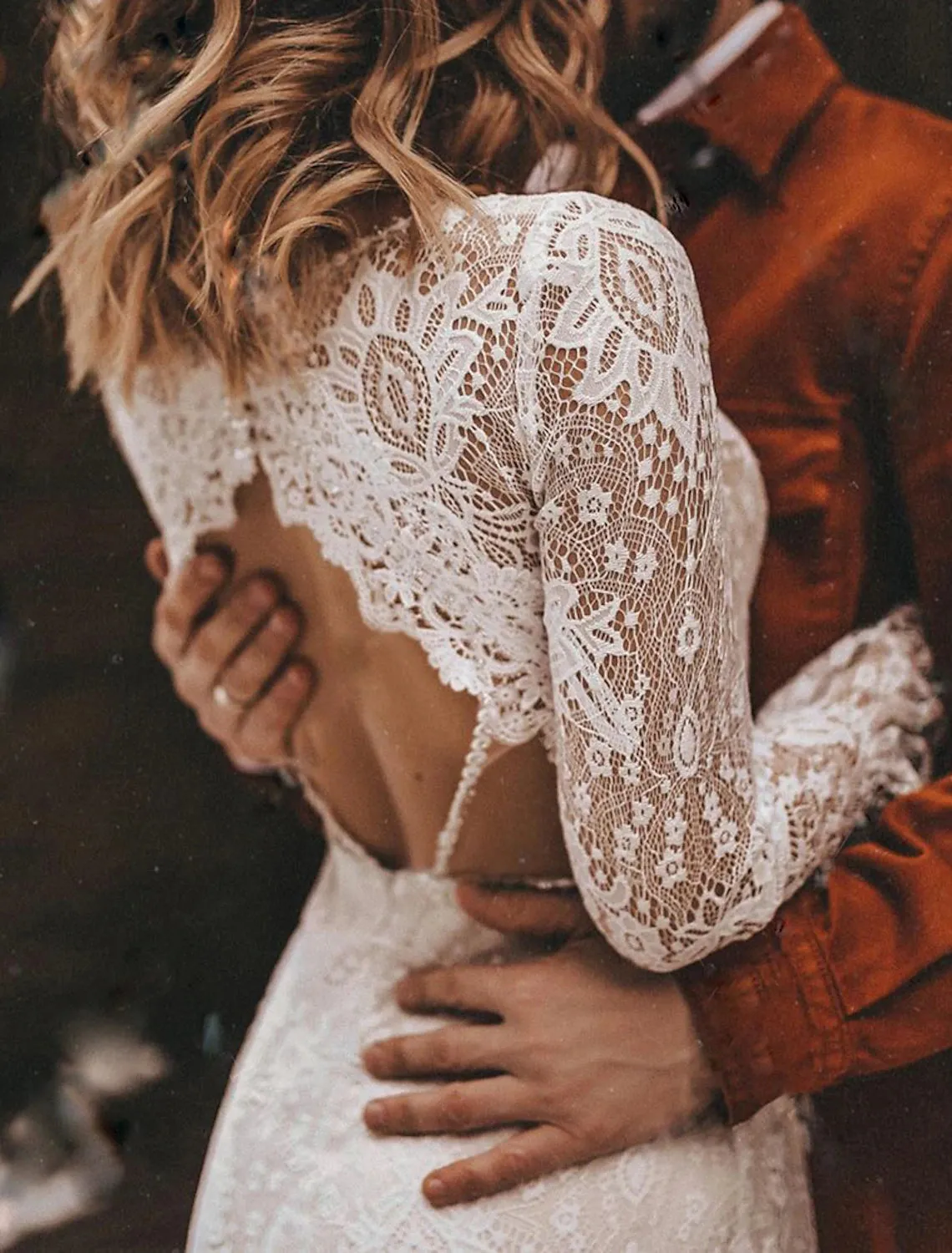 Luolandi A-Line Fall Wedding Dresses Ankle Length Vintage Little White Dresses Long Sleeve V Neck Chiffon Outdoor Bridal Gowns