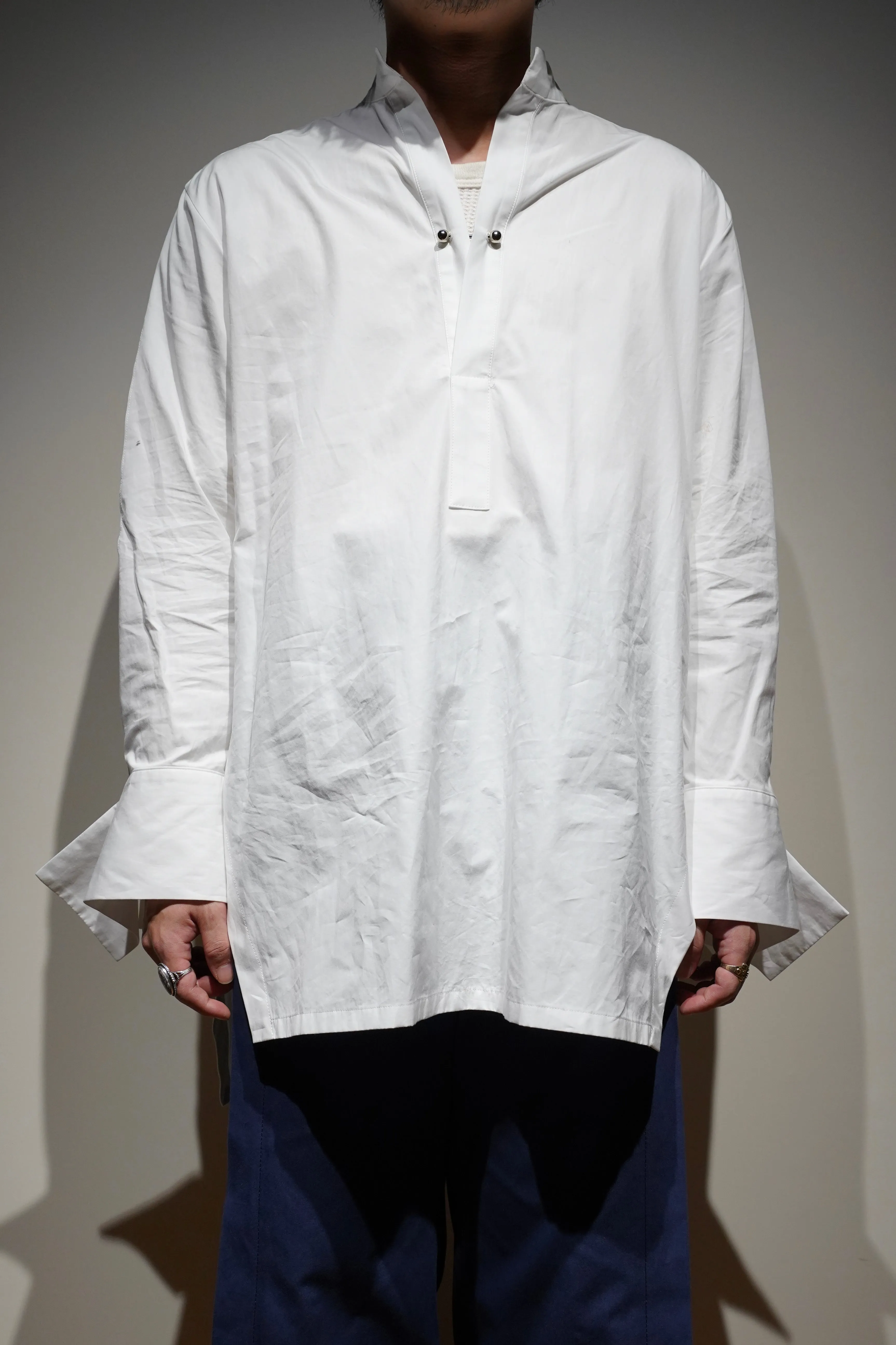 UJOH Piercing Shirts (WHITE)