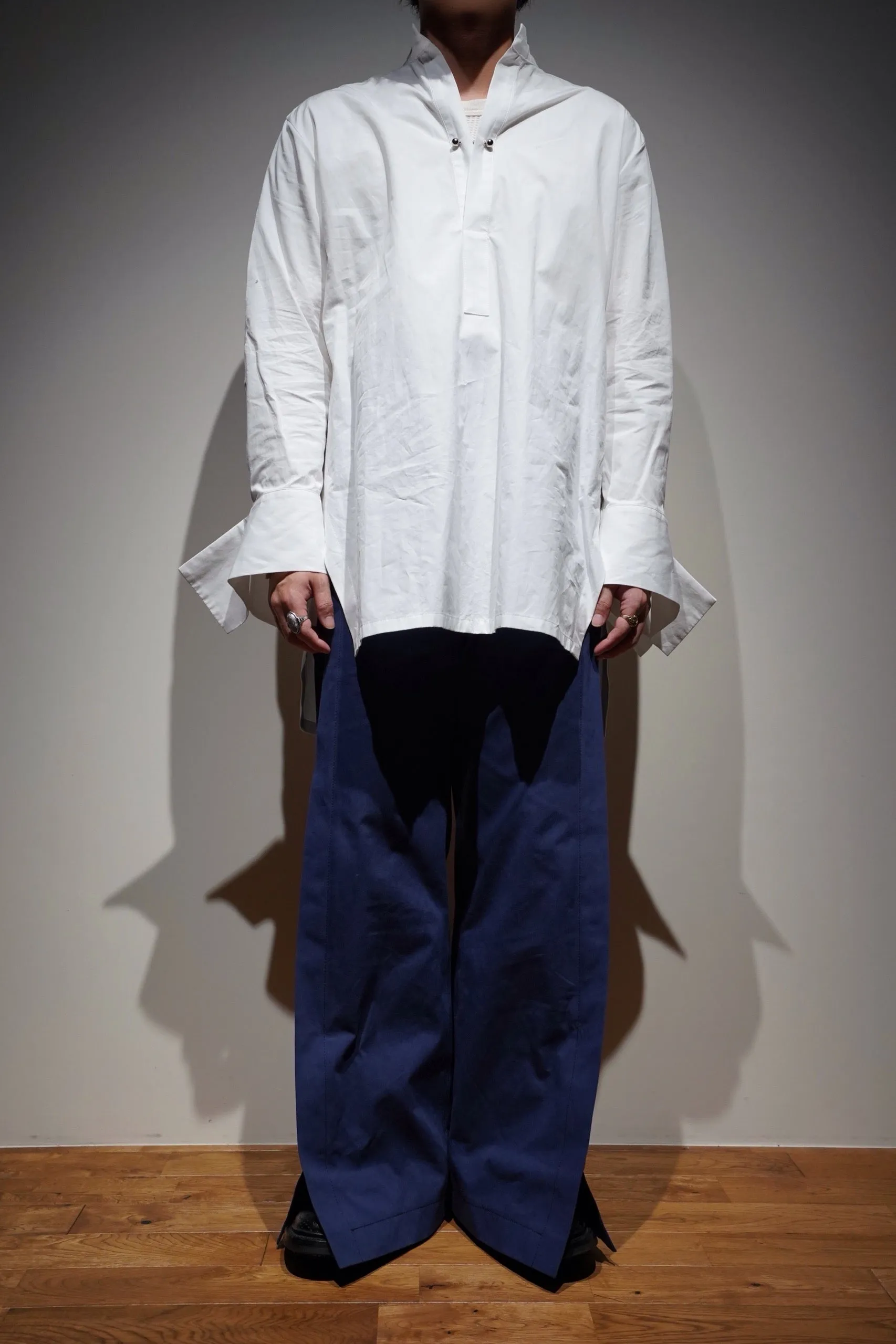 UJOH Piercing Shirts (WHITE)