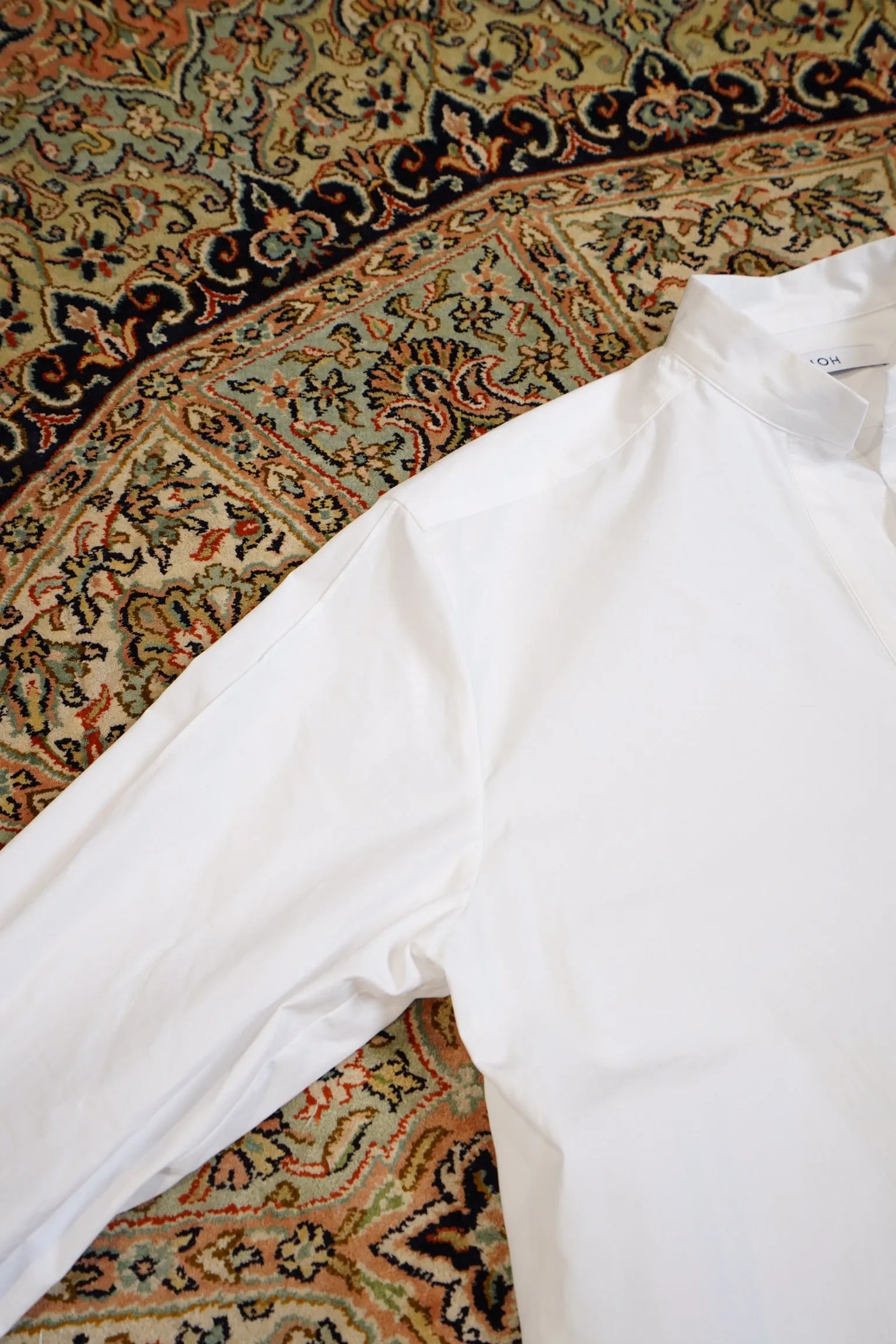UJOH Piercing Shirts (WHITE)