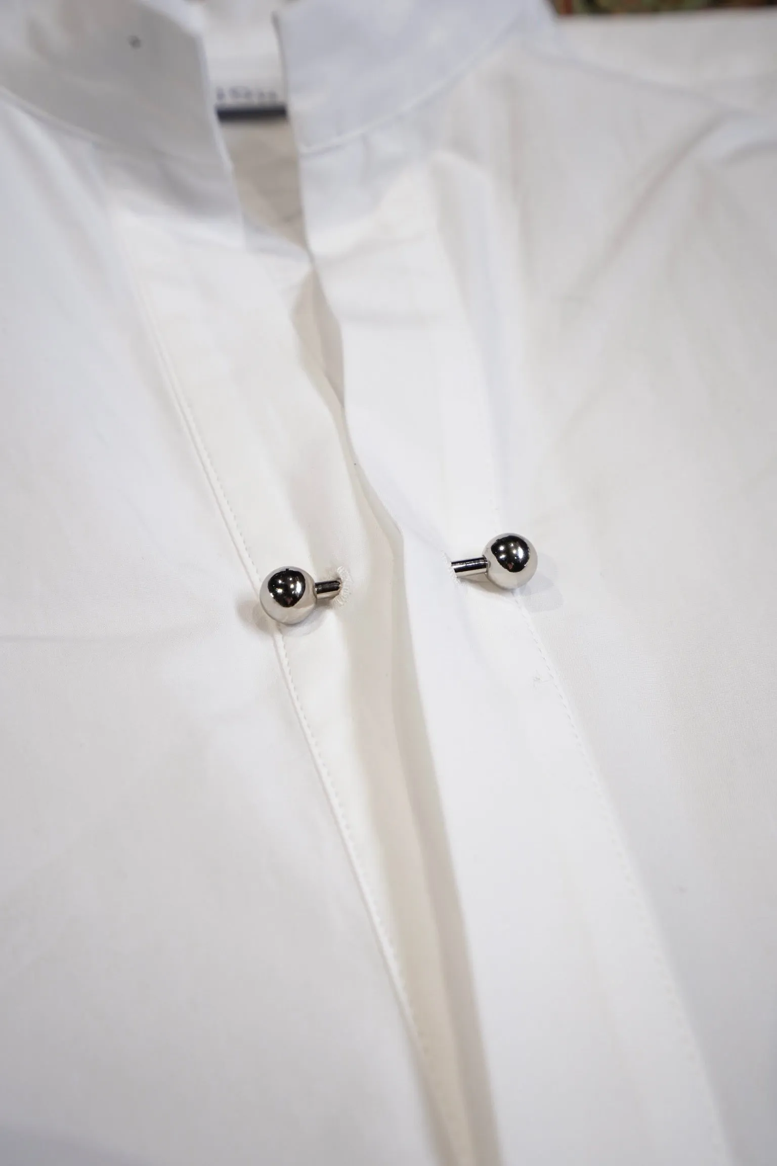 UJOH Piercing Shirts (WHITE)