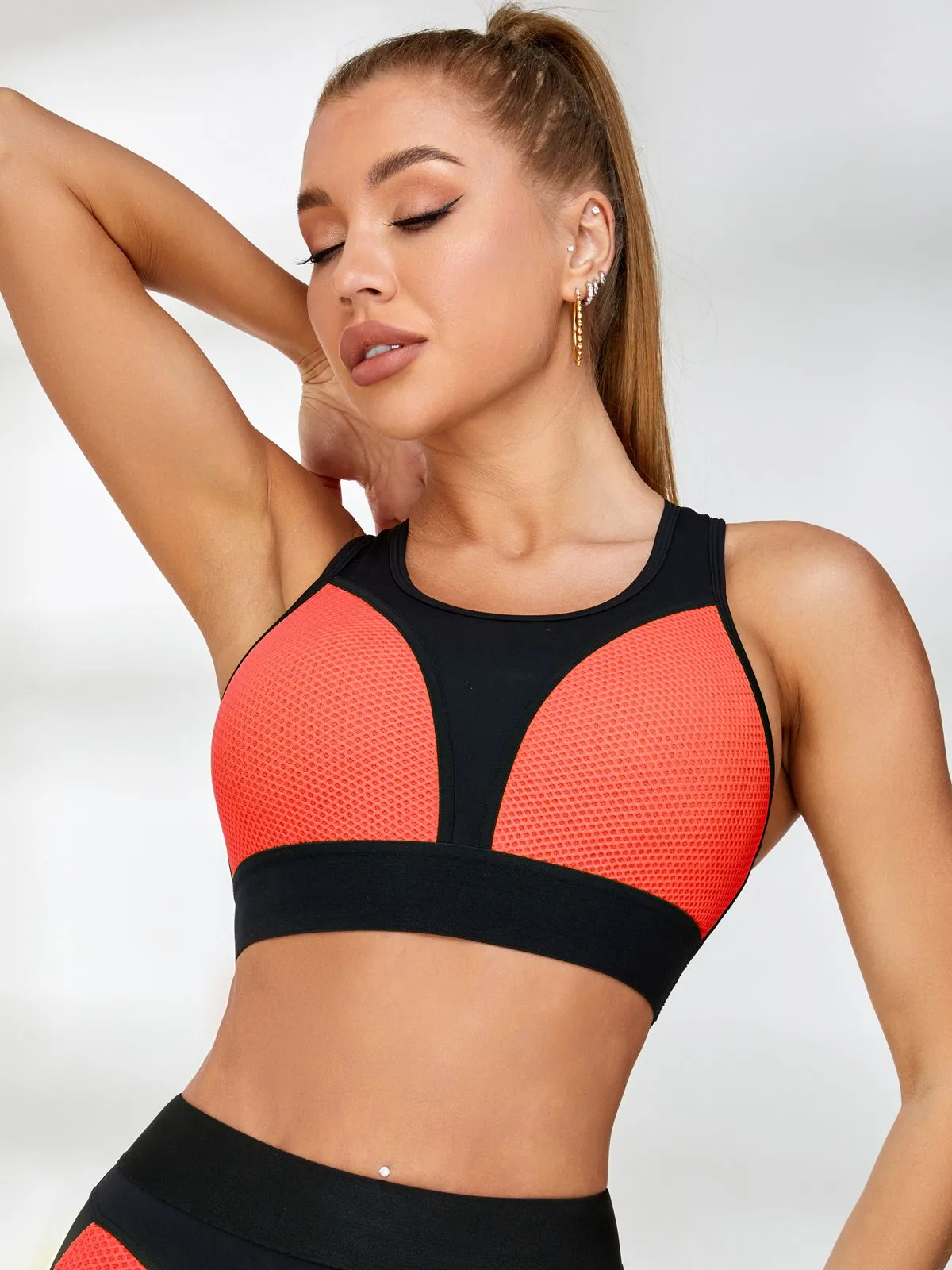 ZASUWA Female Fly Eye Contrast Color Sports Bras